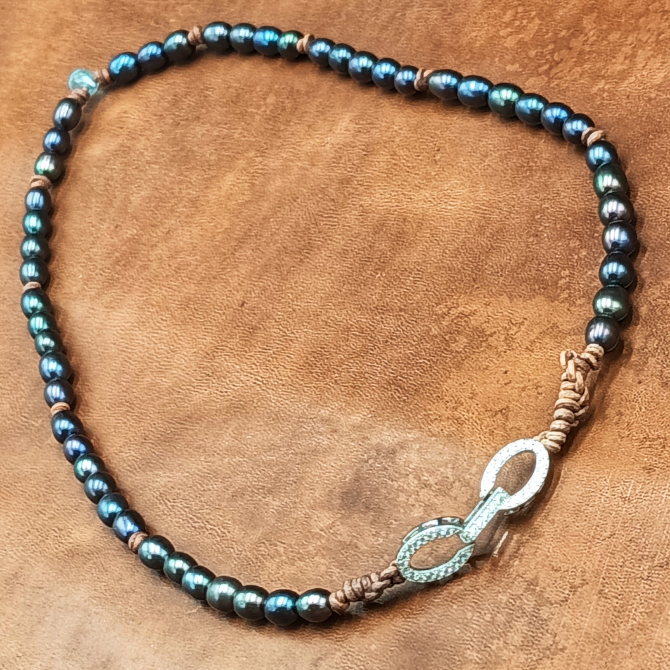 Nara en Perla Arcoiris