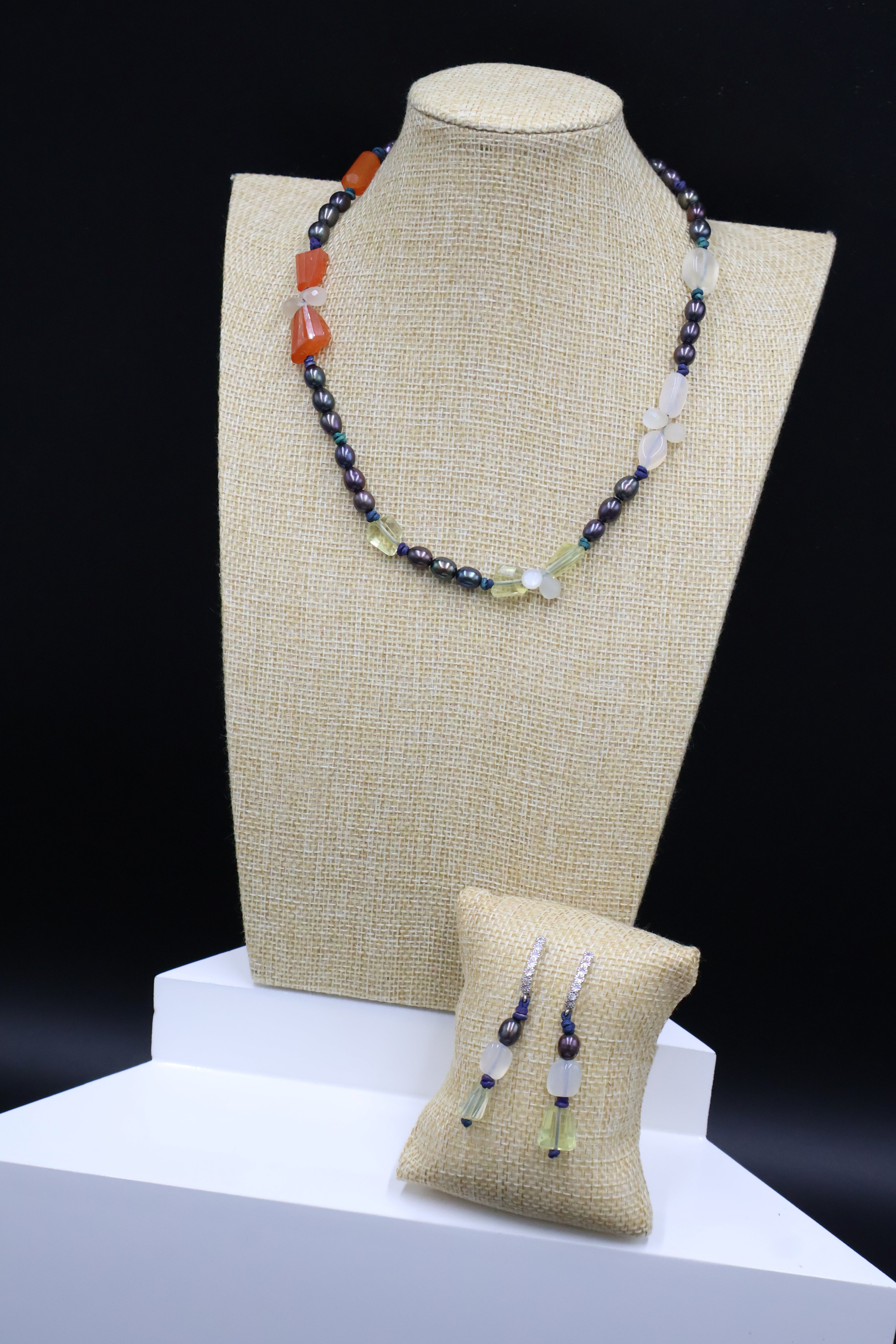 Collar Prisma Piedra Luna