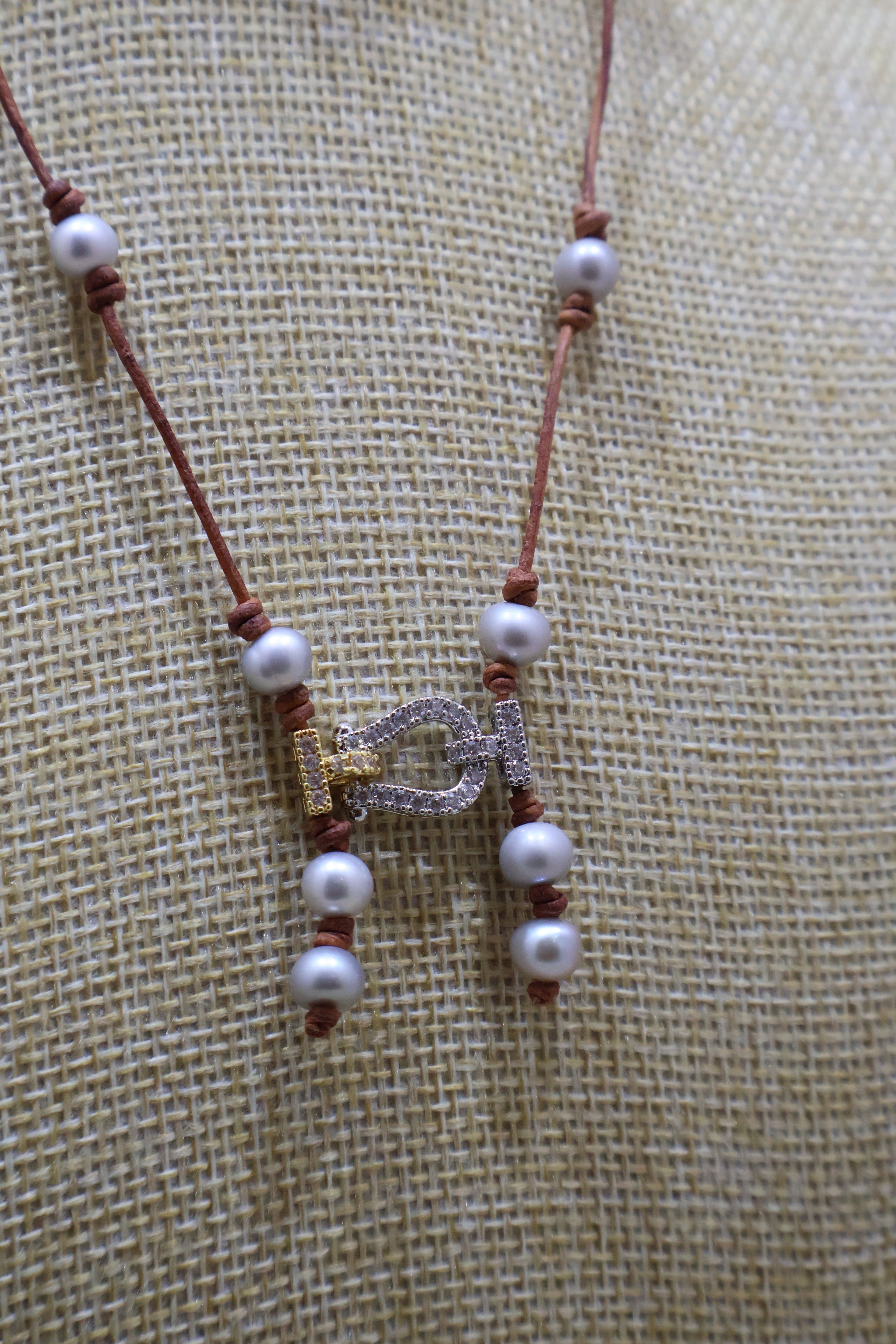 Collar Lira