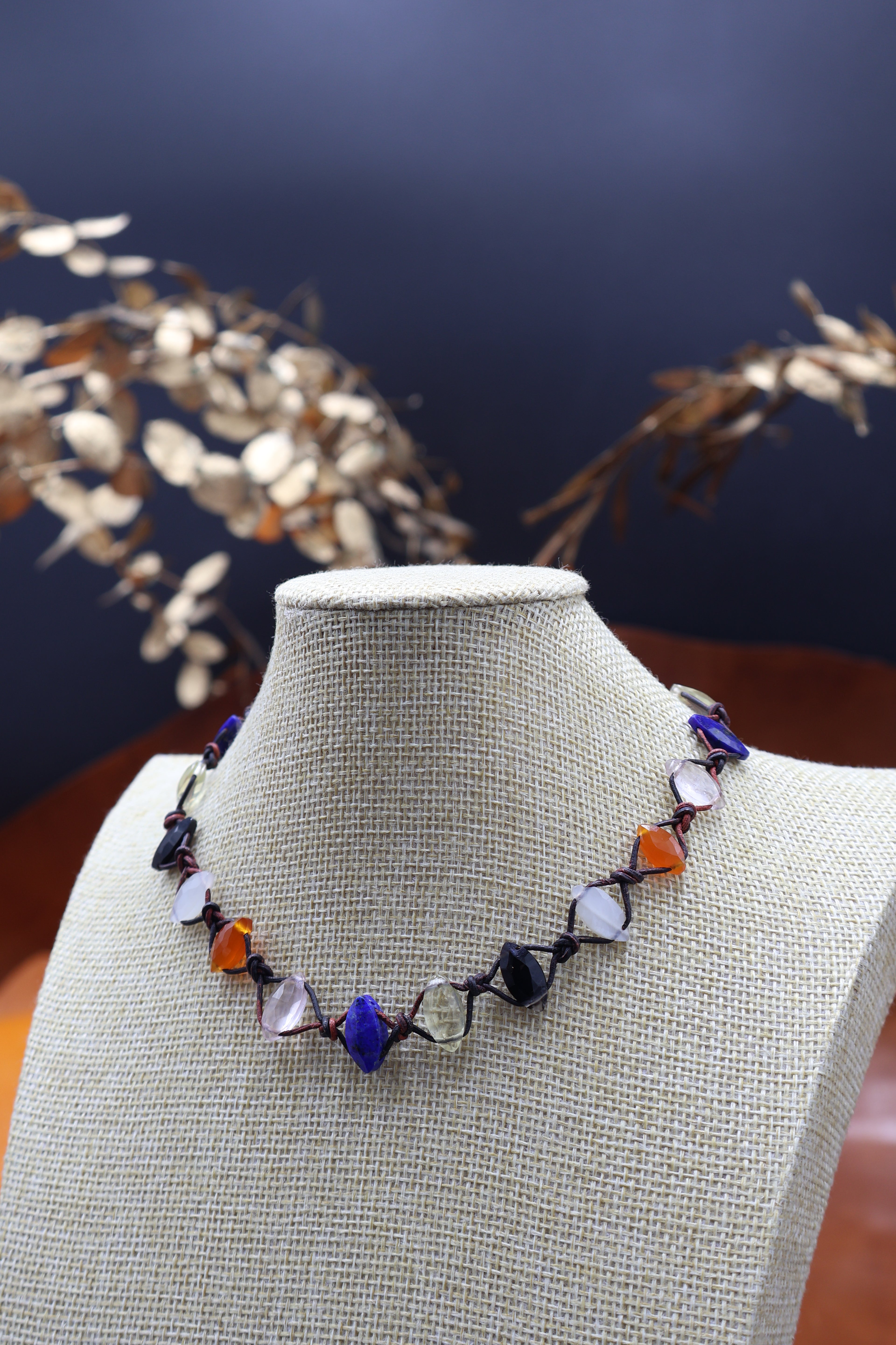 Collar Hécate Gemas