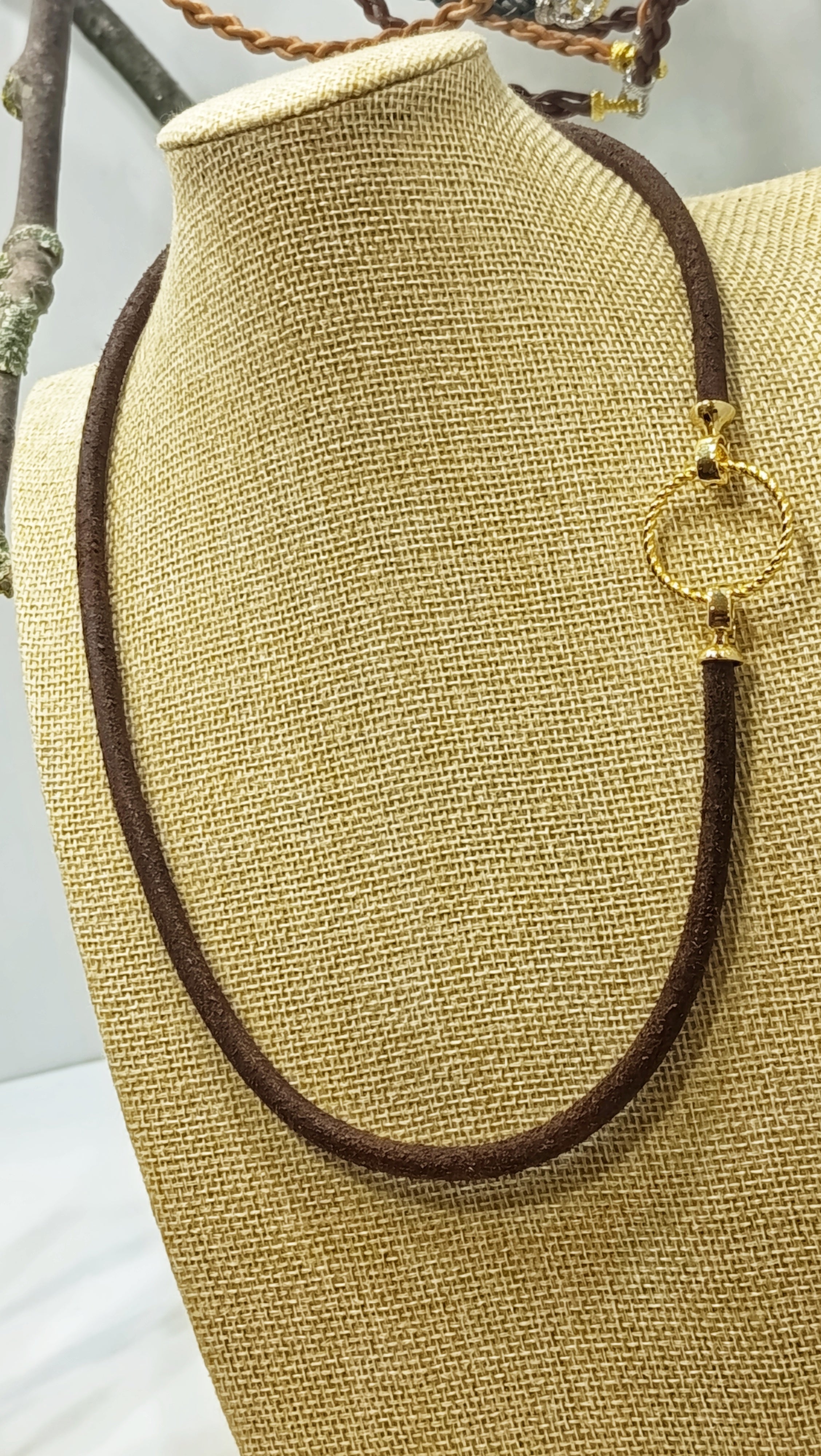 YAK • Collar 50 cm Multiposición en piel de Yak