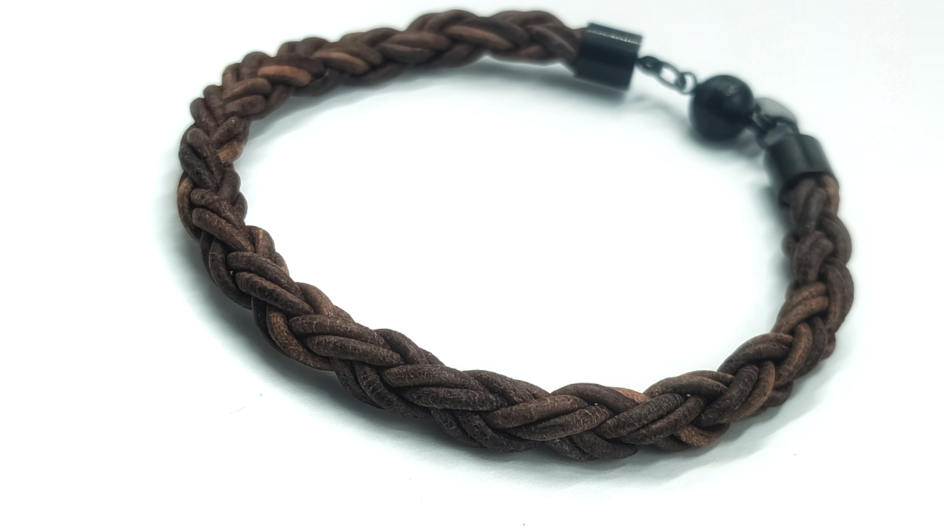 TITÁN pulsera