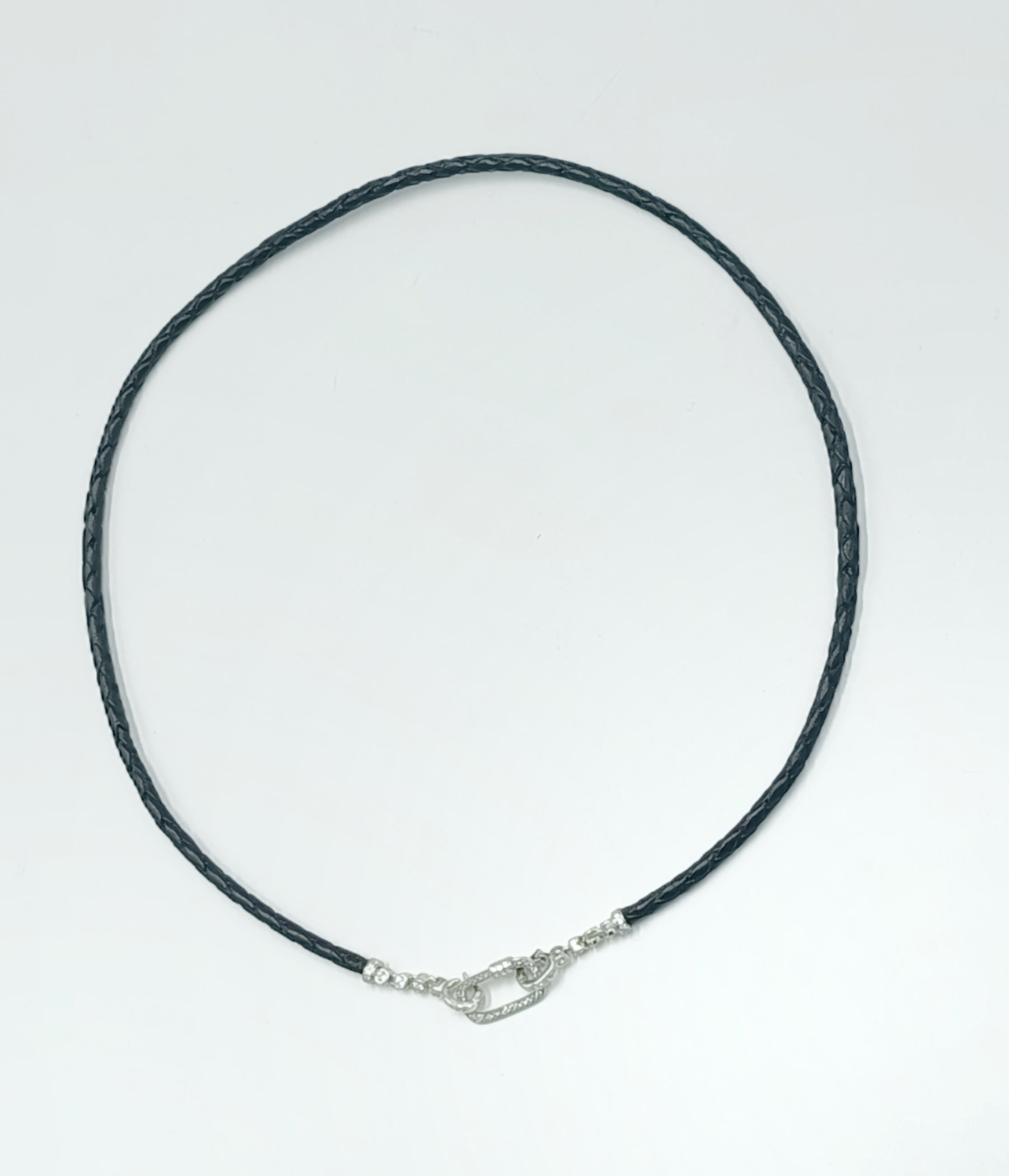 Aurelia• Collar cuero trenzado negro • Multiposición