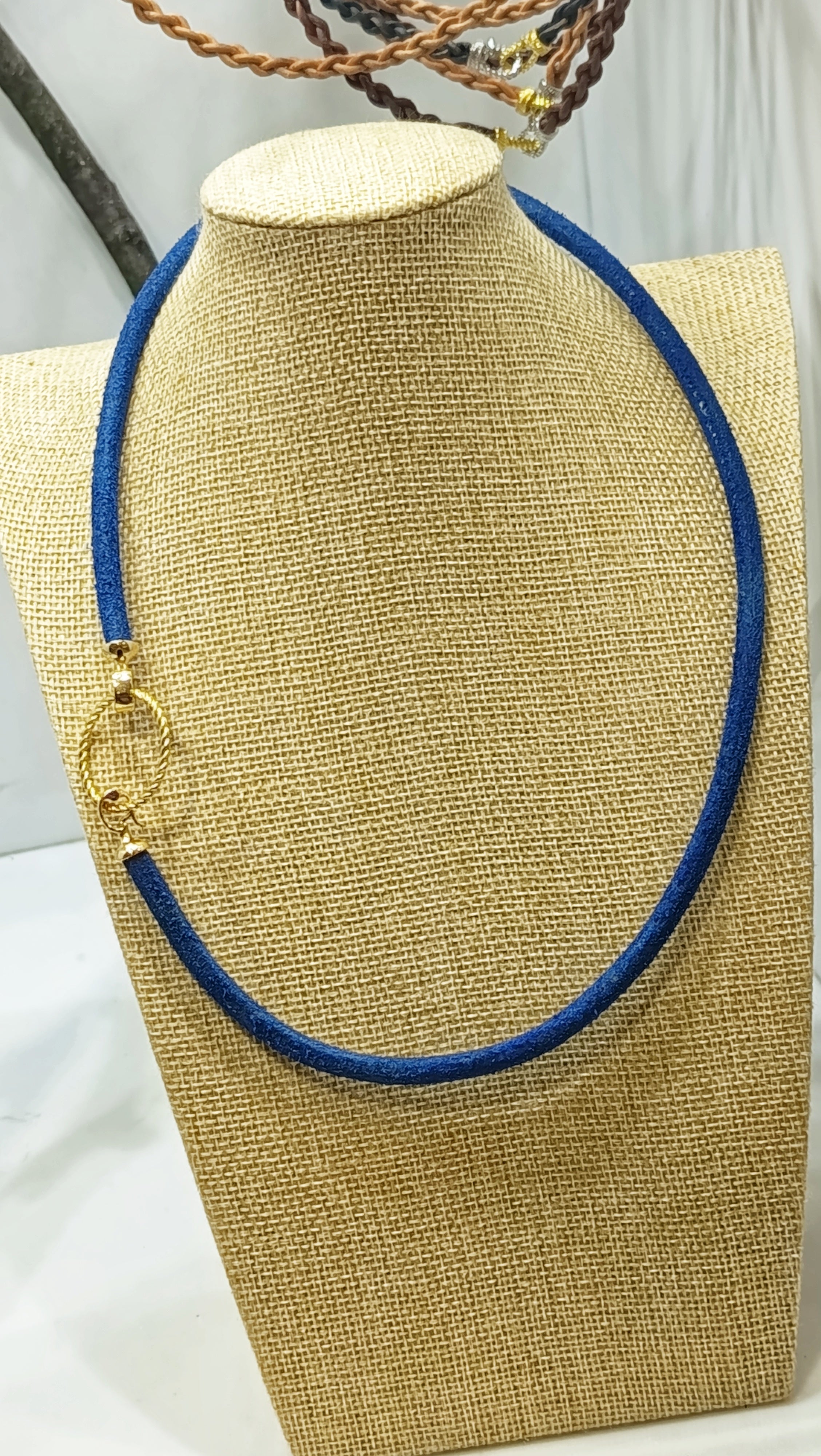 YAK • Collar 50 cm Multiposición en piel de Yak