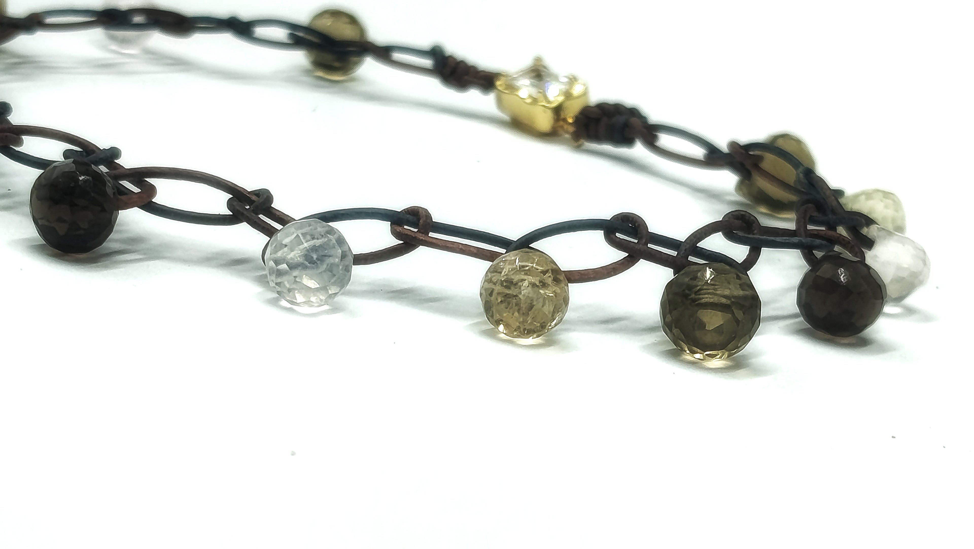 Collar LYS de Piedras Ahumadas en cuero sin metal