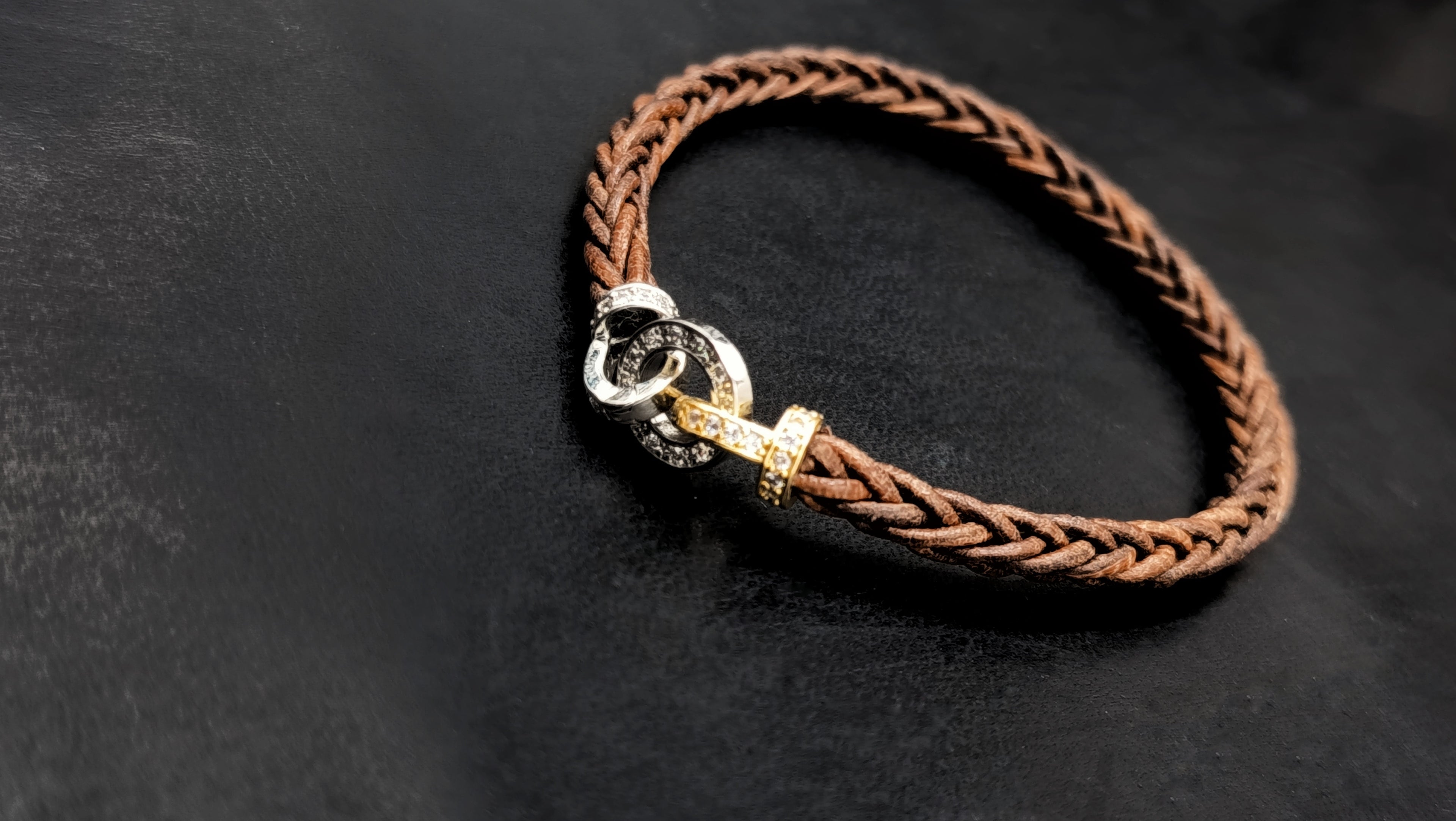 SARIEL Pulsera• en trenzado ATLAS de 8 hebras