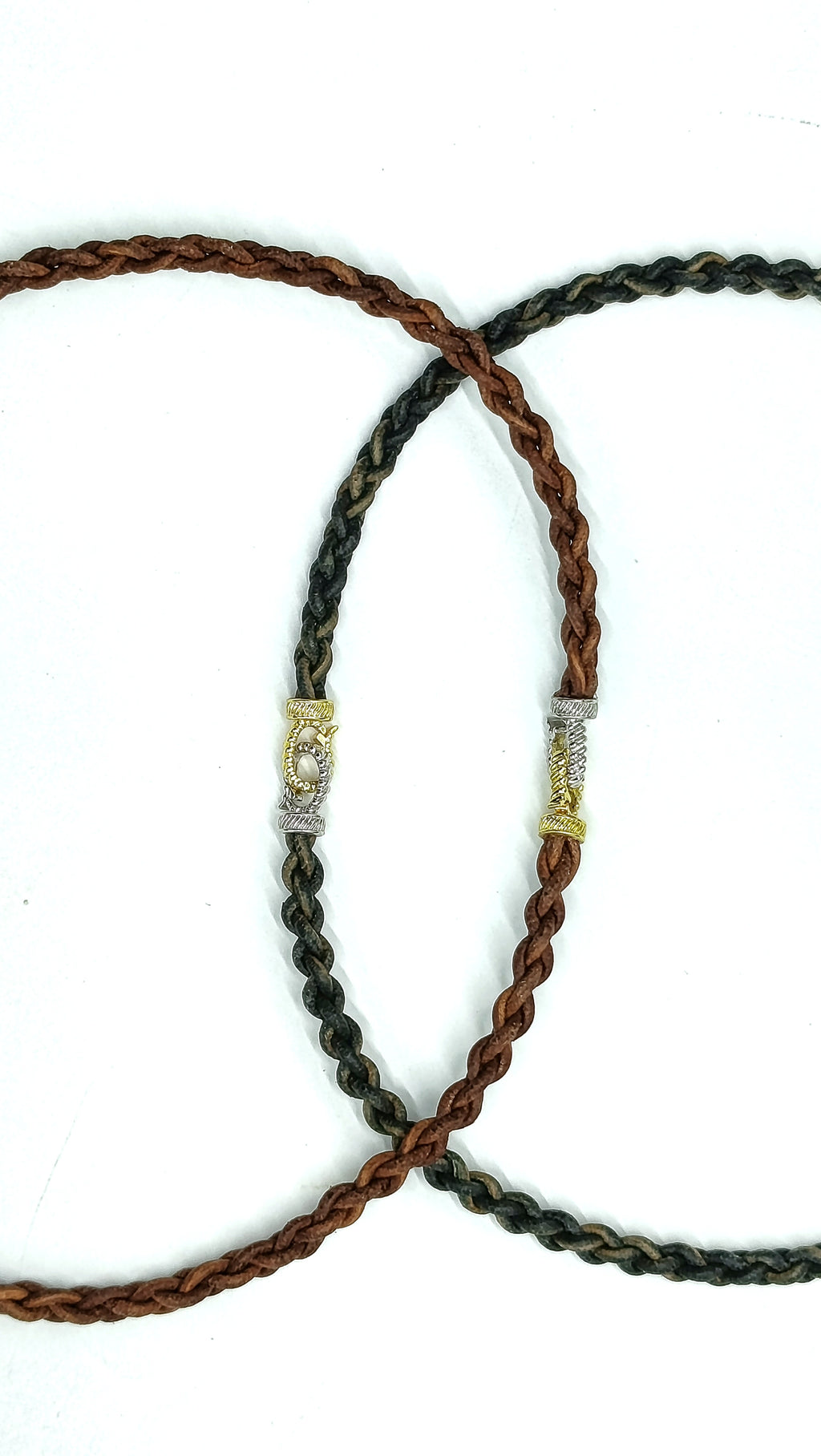 NIKE• Collar 80cm cuero trenzado Natural