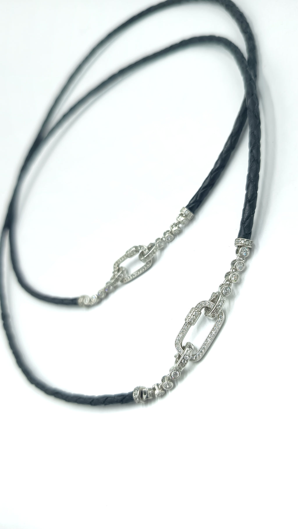 Aurelia• Collar cuero trenzado negro • Multiposición