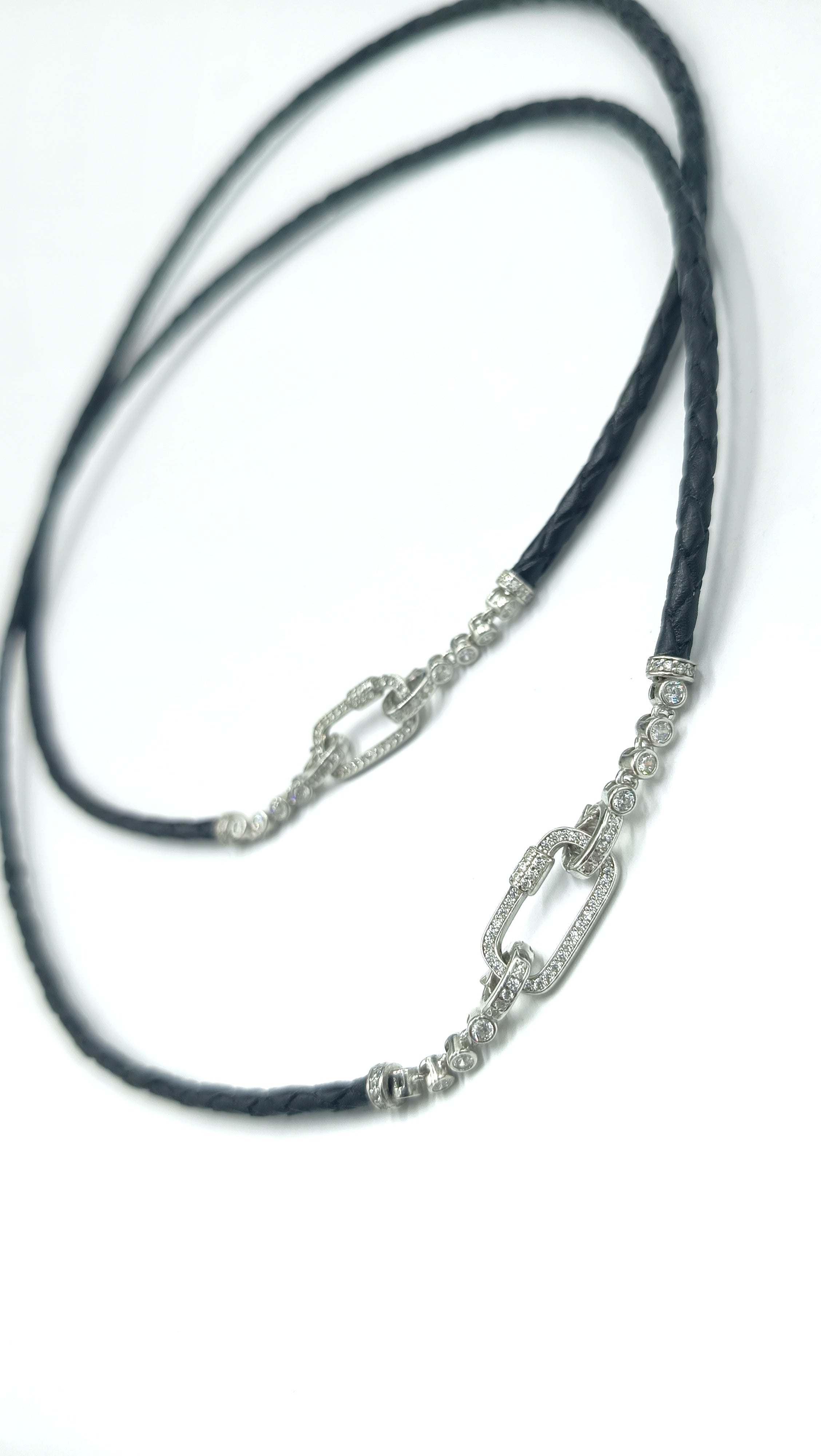 Aurelia• Collar cuero trenzado negro • Multiposición