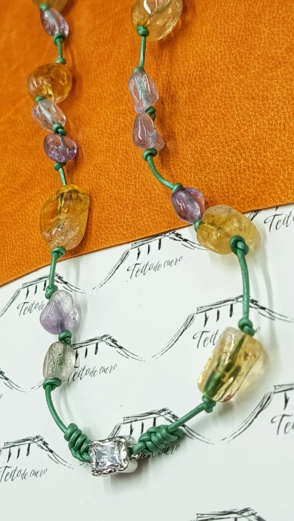 ELECTRA Collar • Citrino y Amatista • en Cuero metalizado