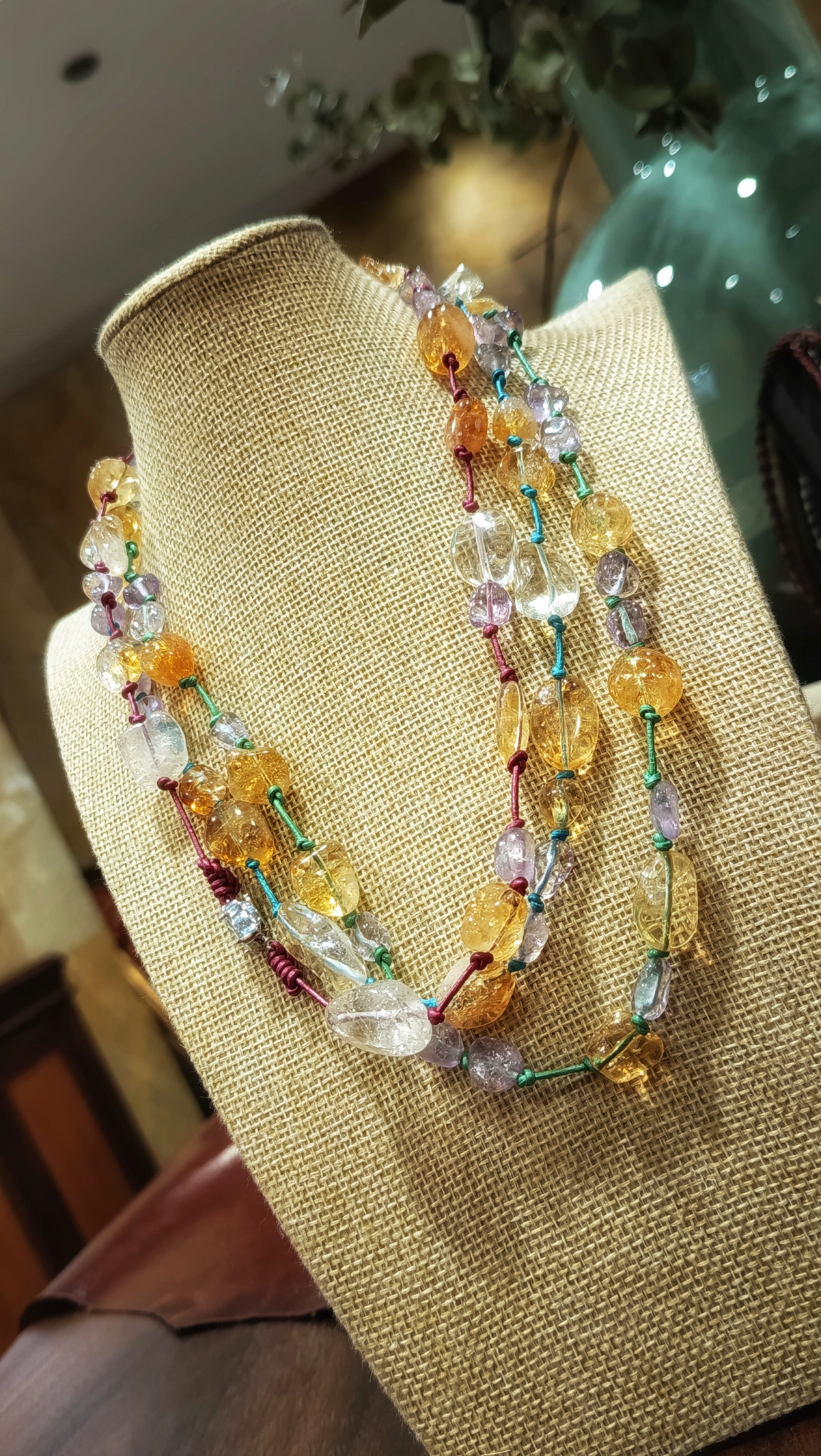 ELECTRA Collar • Citrino y Amatista • en Cuero metalizado