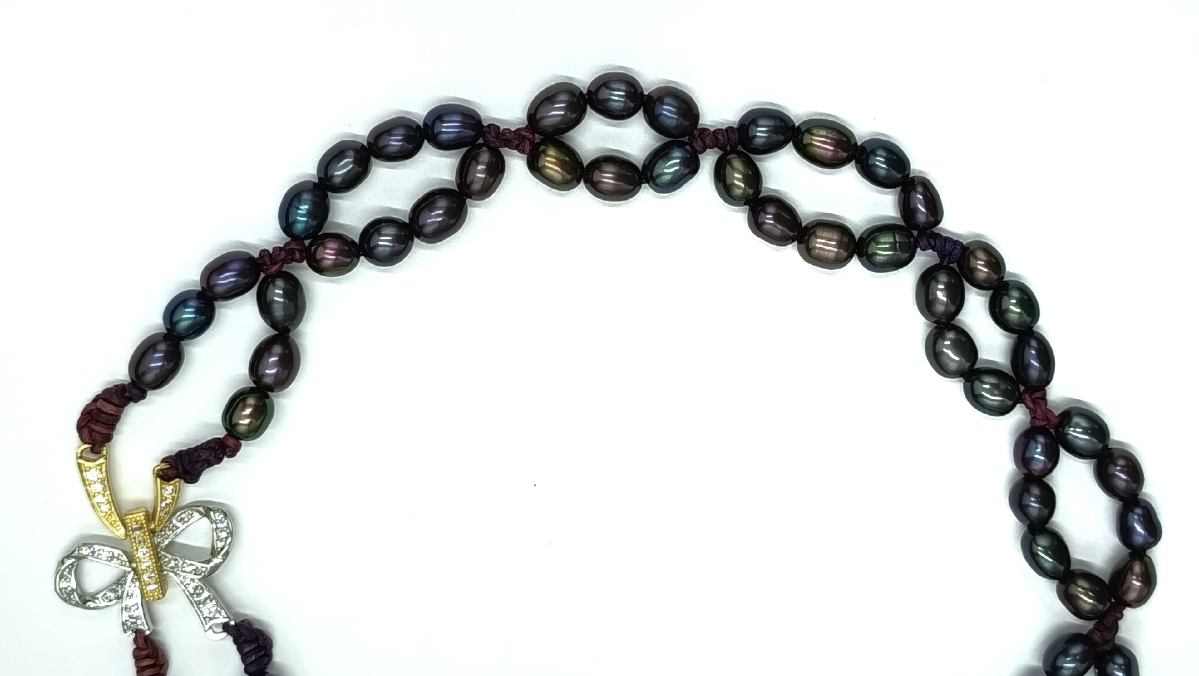 Choker Lady en Perla Arcoíris• en cuero púrpura