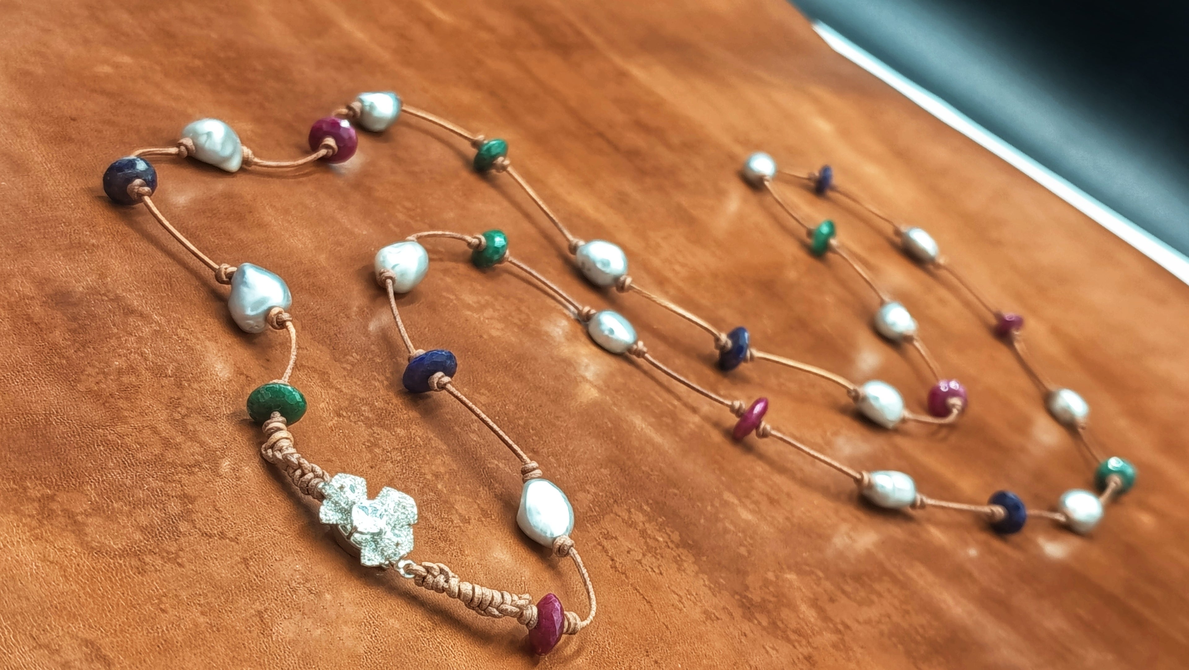 Tríada en Perla Gris