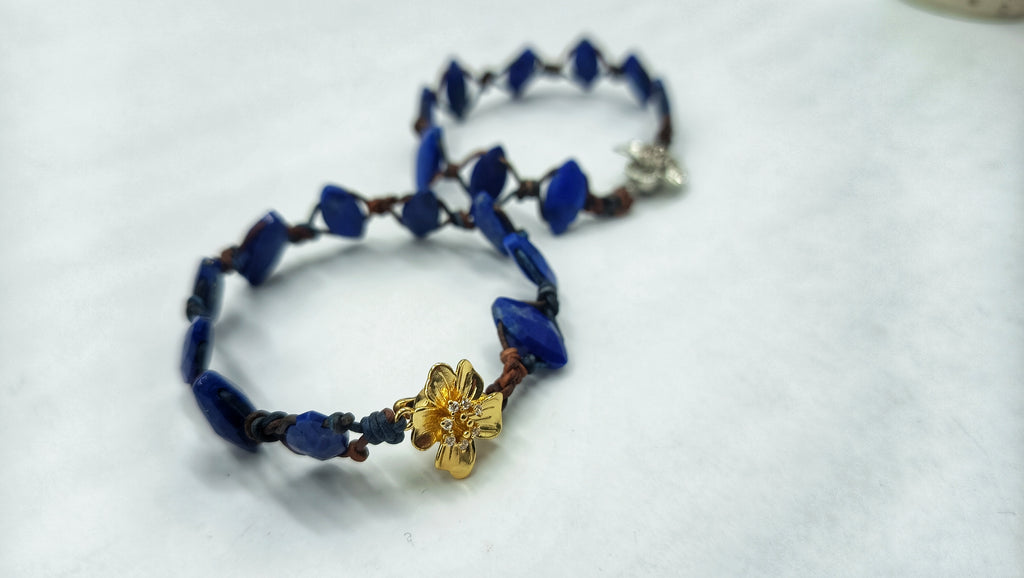 Pulsera Hécate •Lapislázuli en Cuero tintado natural•múltiples opciones