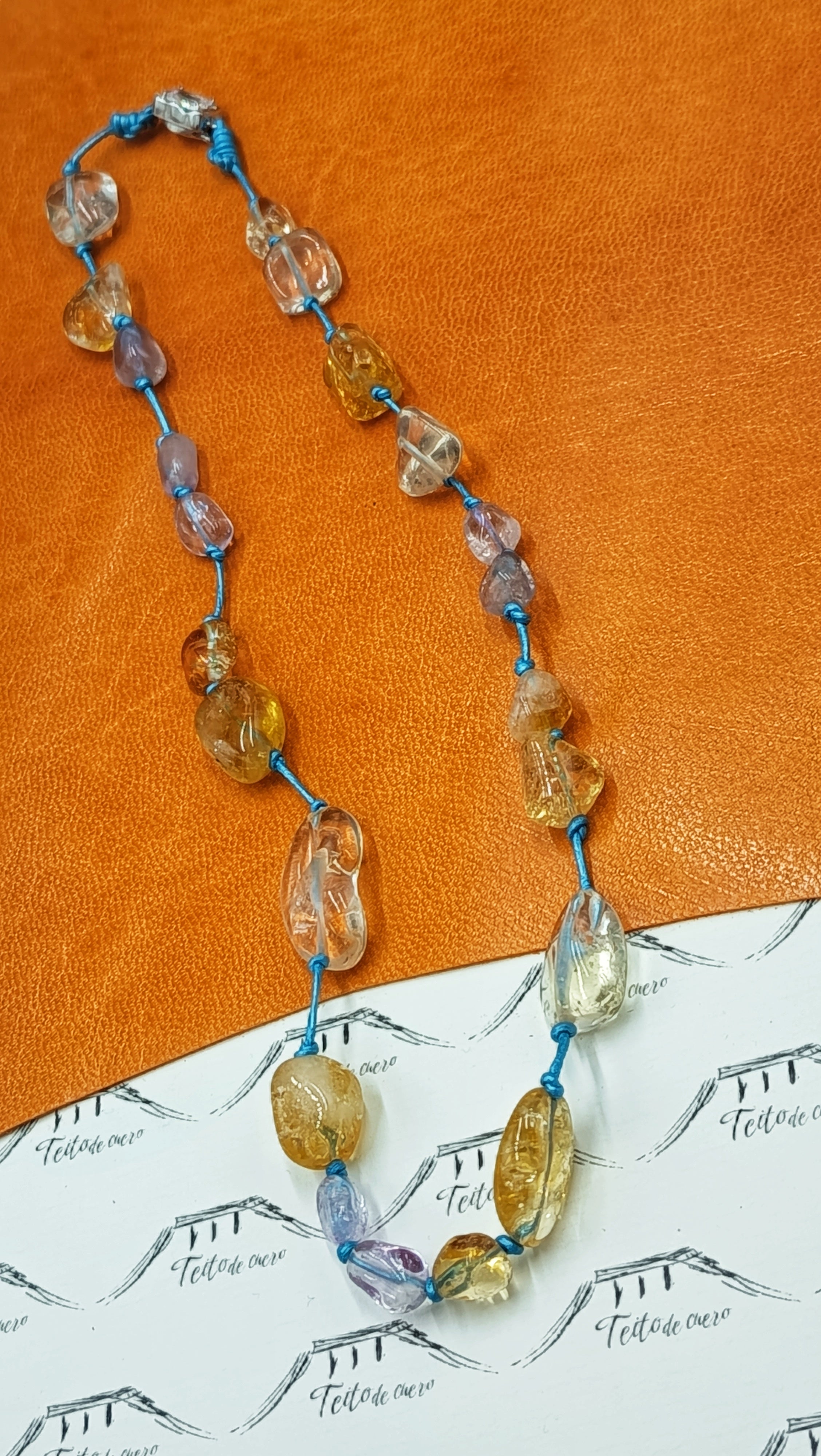 ELECTRA Collar • Citrino y Amatista • en Cuero metalizado
