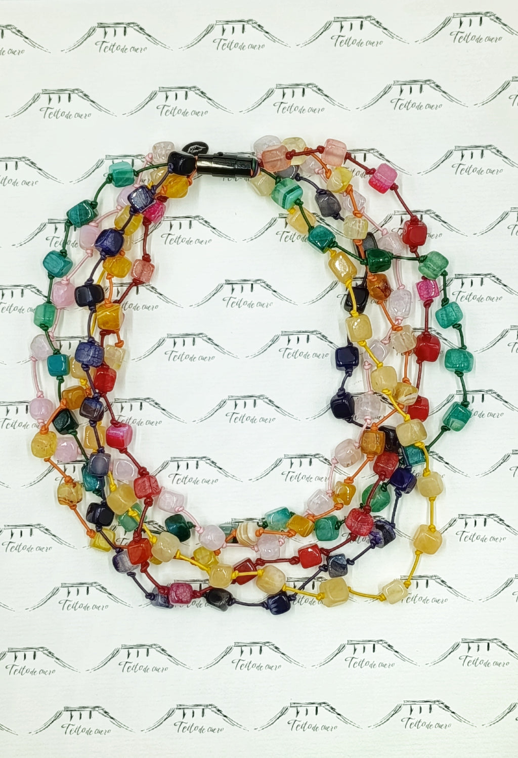 Choker Ágata de 6 hilos• en Cuero de Color • Piedras Coloreadas