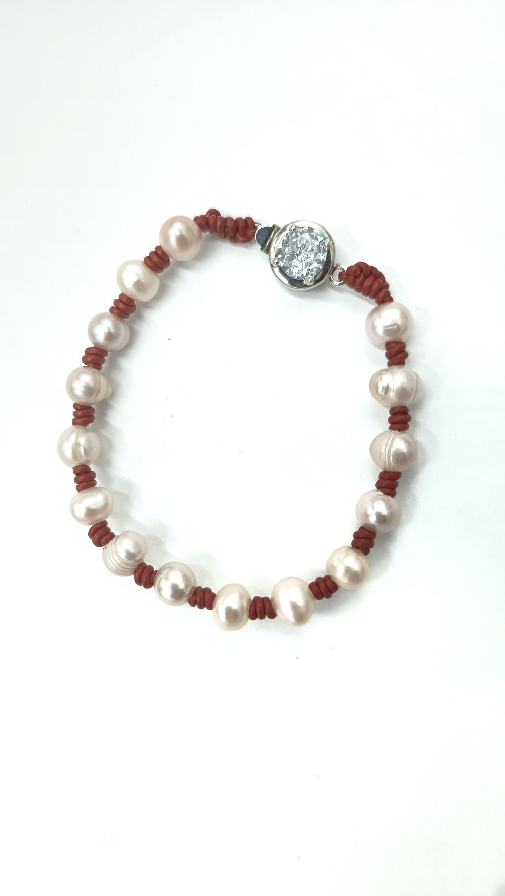 Pulsera Helena de Perla • en Cuero de Color • Perla Contemporánea