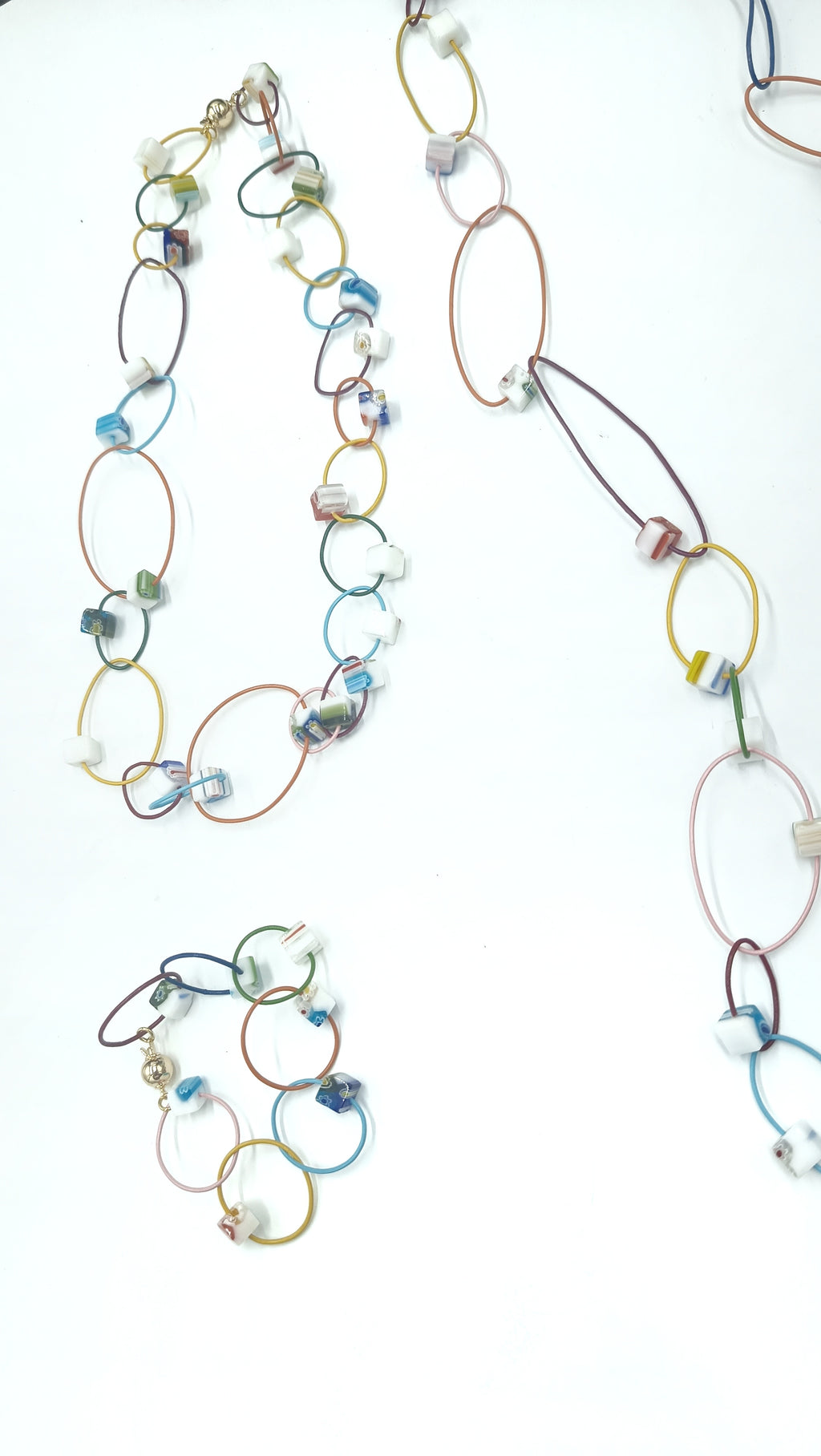 Collar HALO cristal • En cuero de color