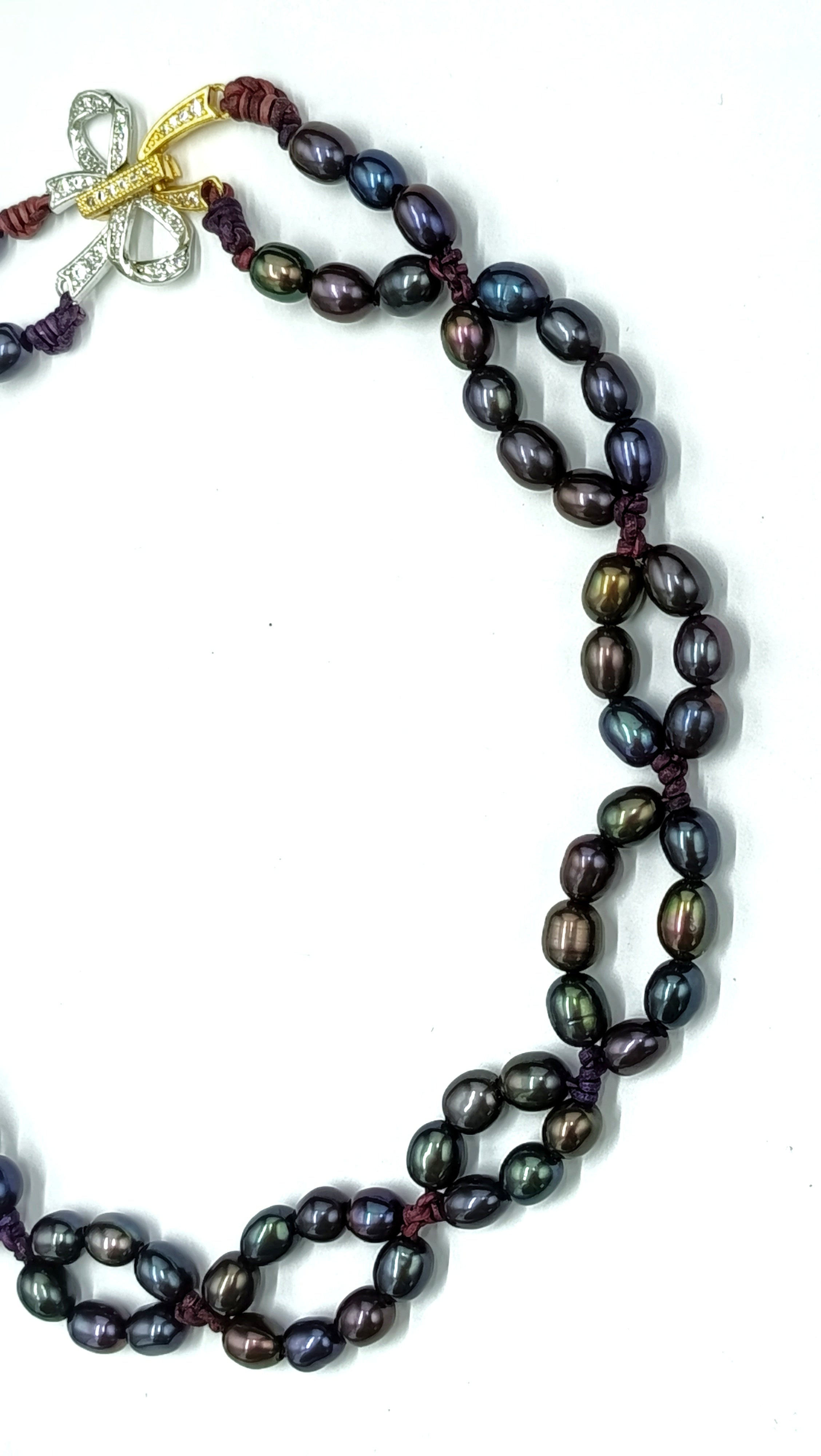 Choker Lady en Perla Arcoíris• en cuero púrpura