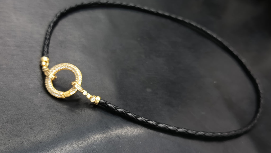 AURELIA oro • enlace ORBIT• Cierre MULTIPOSICIÓN •en Cuero trenzado 80Cm